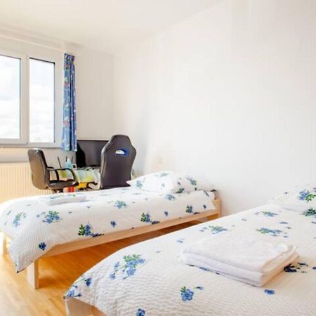 Beautiful Room With Balcony Direction To Messe Ганновер Екстер'єр фото